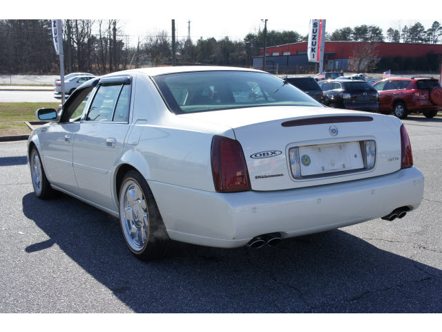Cadillac Deville 2002 photo 2