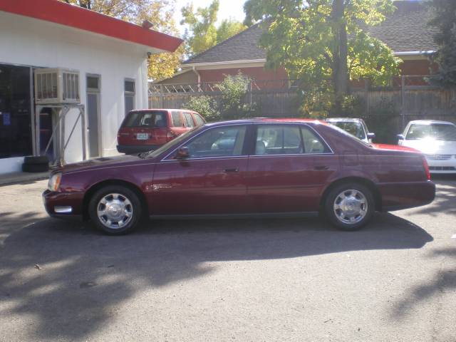 Cadillac Deville 2002 photo 2