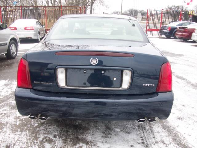 Cadillac Deville 2002 photo 2
