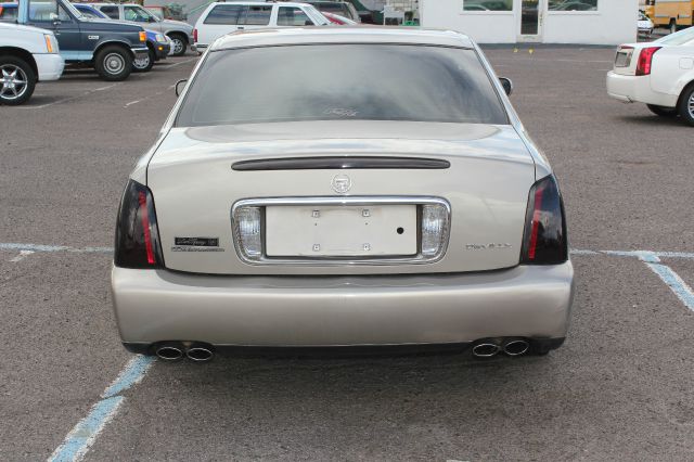Cadillac Deville 2002 photo 2