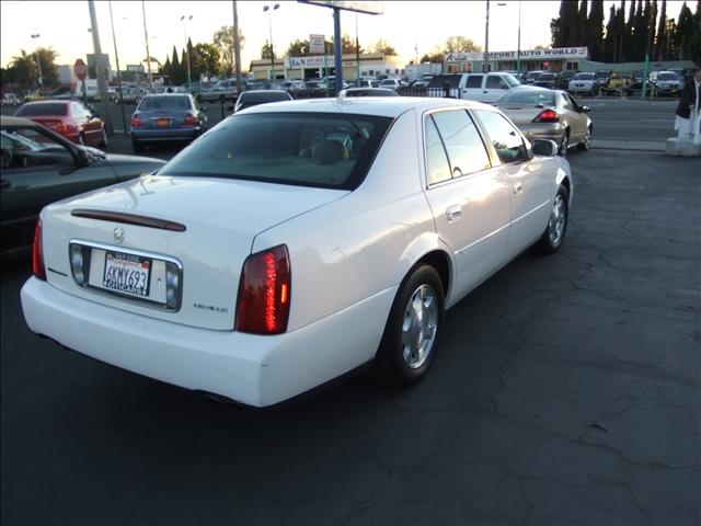 Cadillac Deville 2002 photo 4