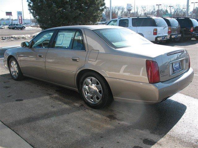 Cadillac Deville 2002 photo 1