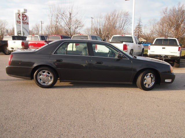 Cadillac Deville 2002 photo 1
