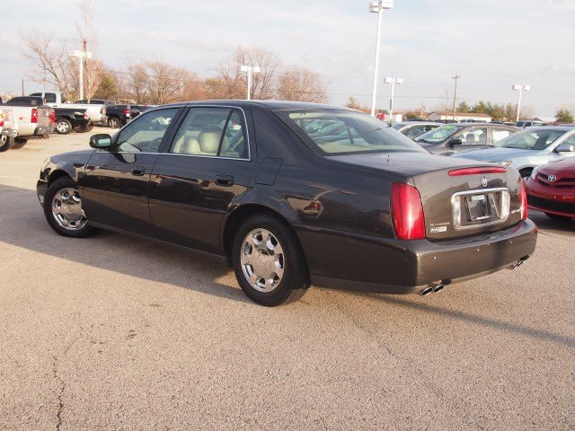 Cadillac Deville 2002 photo 4