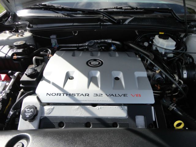 Cadillac Deville 2002 photo 2