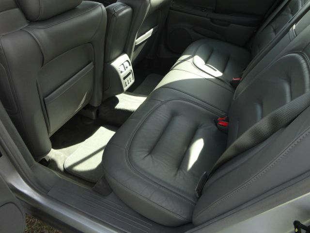 Cadillac Deville 2002 photo 4