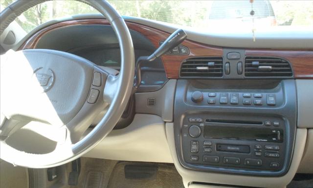 Cadillac Deville 2002 photo 4