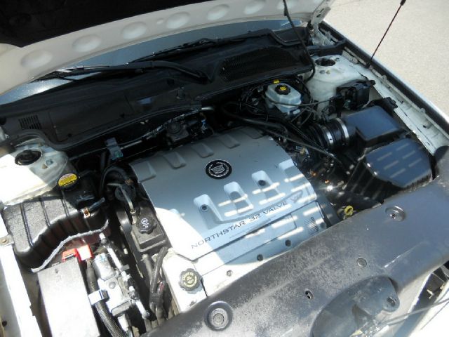 Cadillac Deville 2002 photo 18