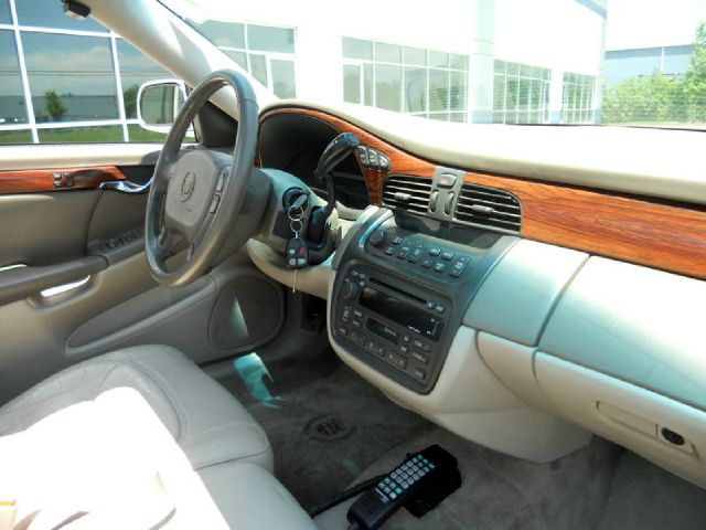Cadillac Deville 2002 photo 25