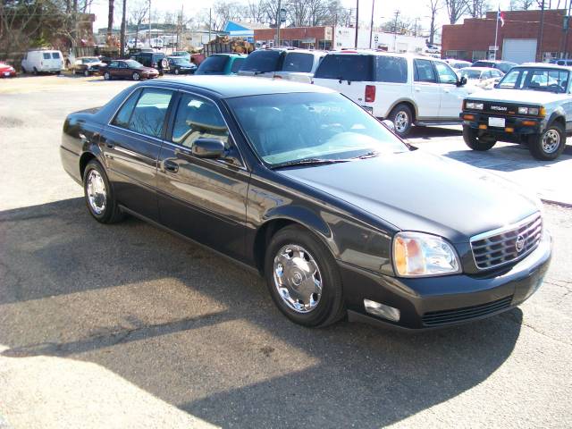 Cadillac Deville 2002 photo 1