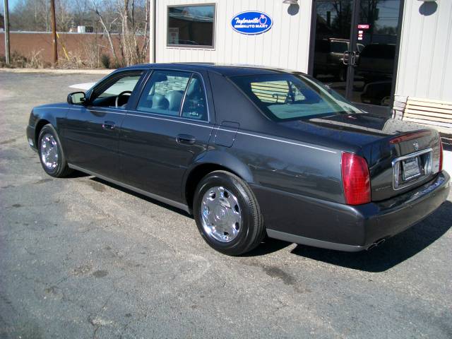 Cadillac Deville 2002 photo 3