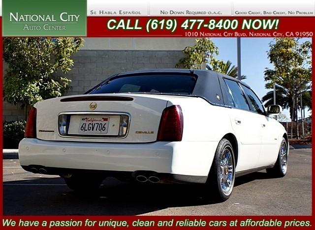 Cadillac Deville 2002 photo 2