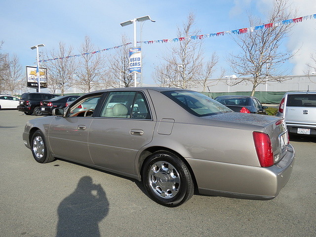 Cadillac Deville 2002 photo 1