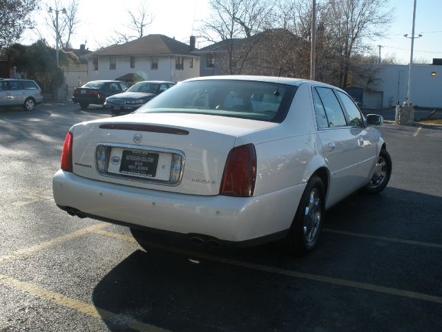 Cadillac Deville 2002 photo 2