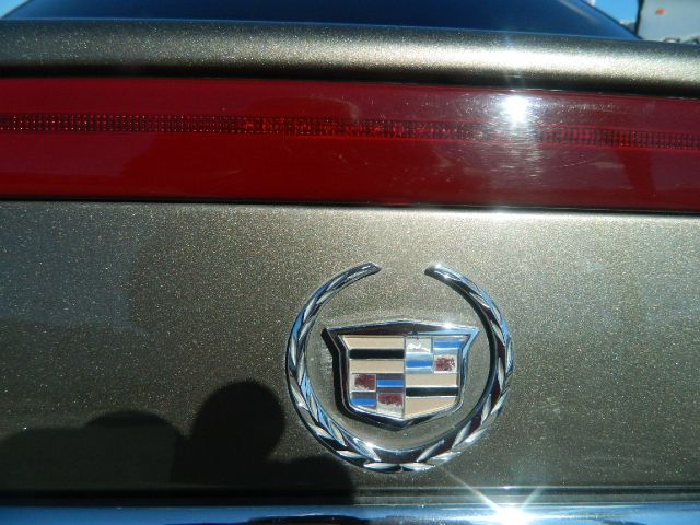 Cadillac Deville 2002 photo 0