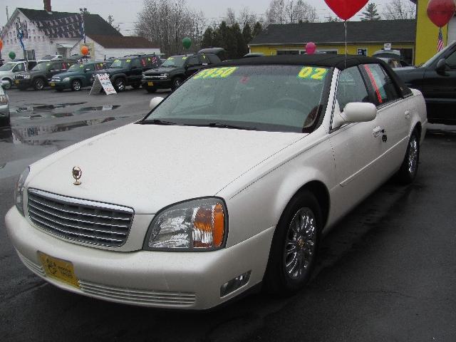 Cadillac Deville Base Sedan