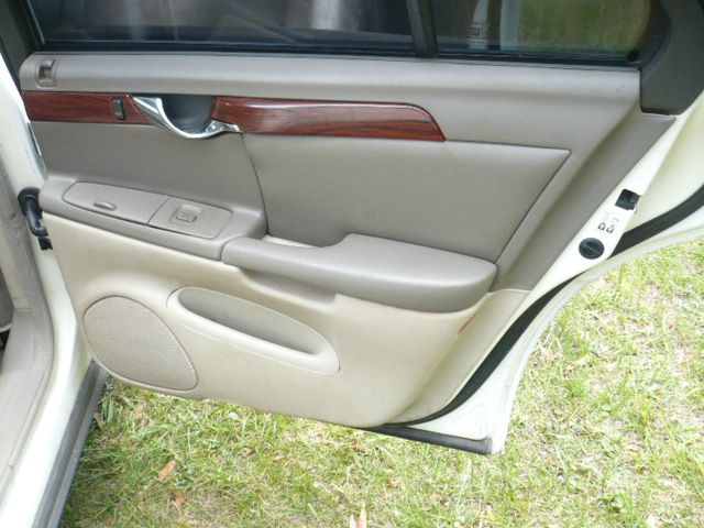 Cadillac Deville 2002 photo 15