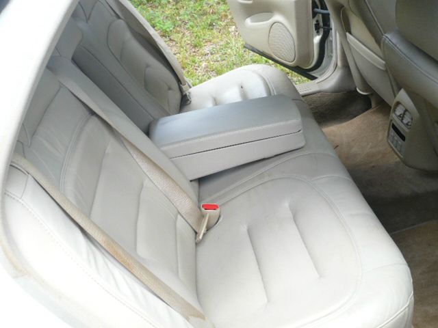 Cadillac Deville 2002 photo 16