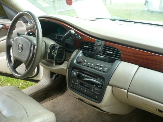 Cadillac Deville 2002 photo 17