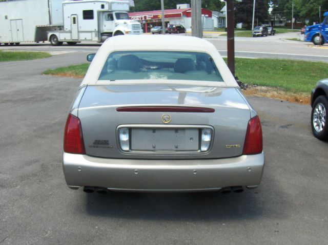 Cadillac Deville 2002 photo 1