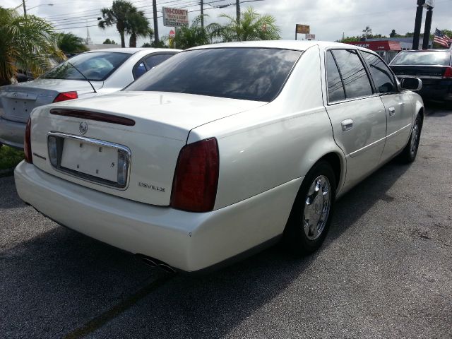 Cadillac Deville 2002 photo 1