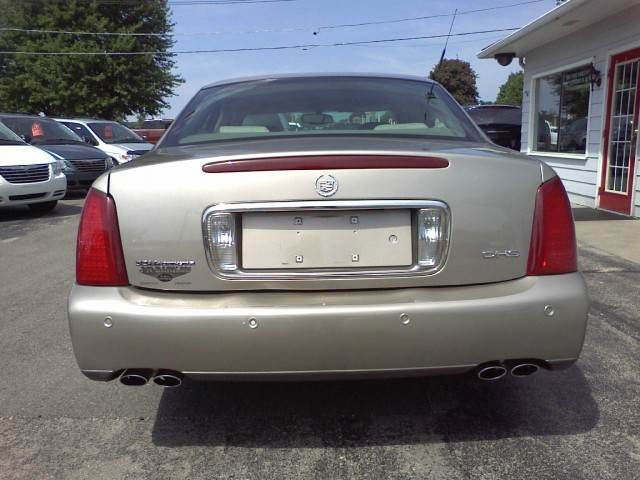 Cadillac Deville 2002 photo 4