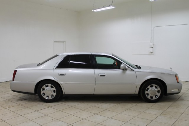 Cadillac Deville 2002 photo 1