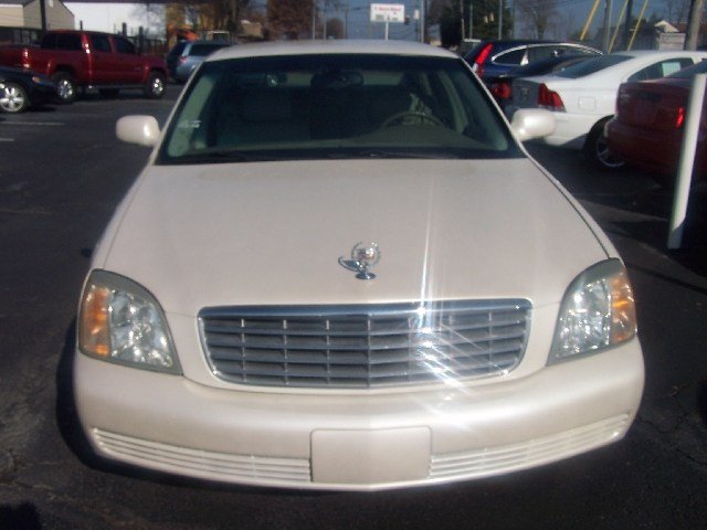 Cadillac Deville 2002 photo 1