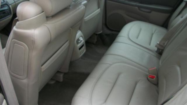 Cadillac Deville 2002 photo 2