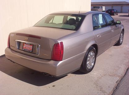 Cadillac Deville 2002 photo 2