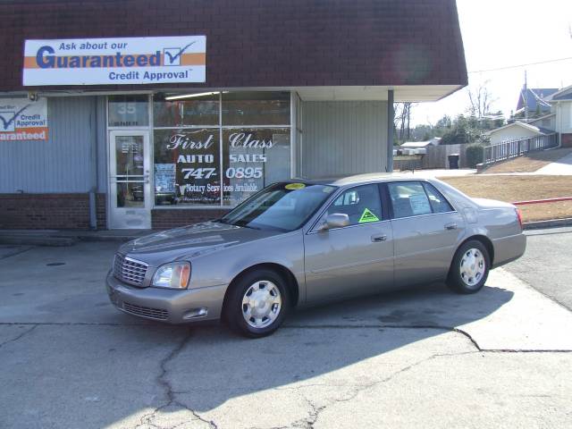 Cadillac Deville Base Sedan