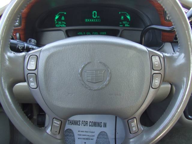 Cadillac Deville 2002 photo 4