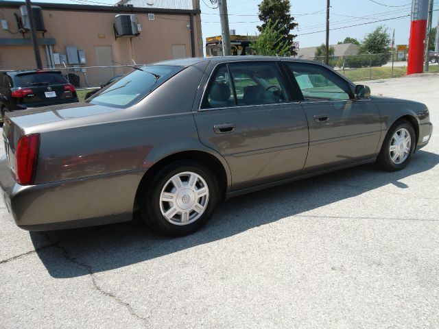 Cadillac Deville 2003 photo 2