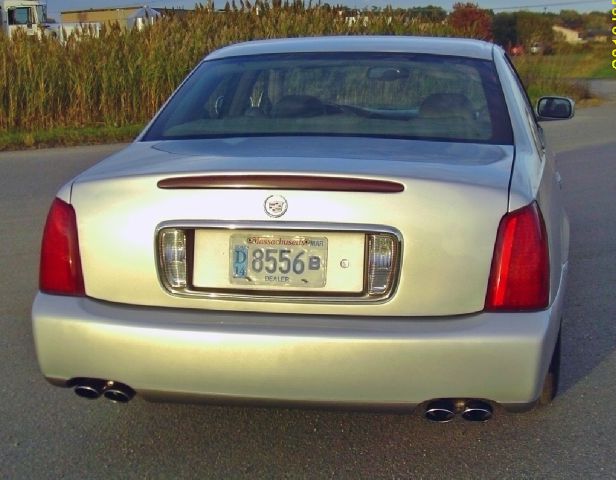 Cadillac Deville 2003 photo 0
