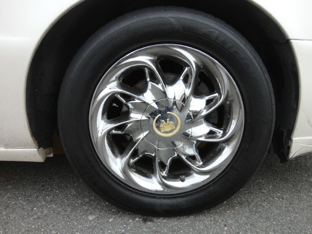 Cadillac Deville 2003 photo 2