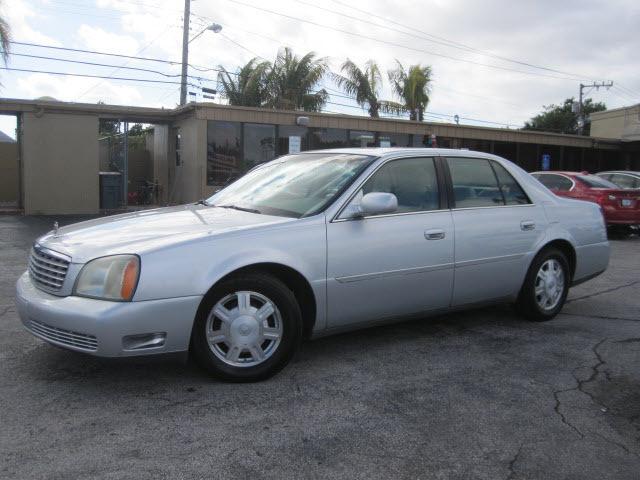 Cadillac Deville 2003 photo 1