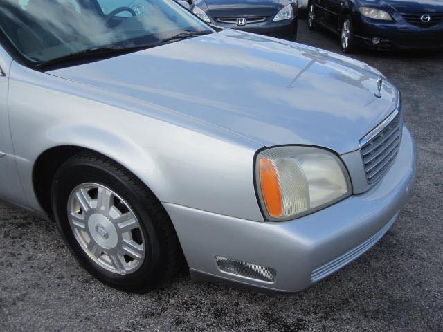 Cadillac Deville 2003 photo 2