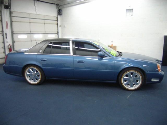 Cadillac Deville 2003 photo 1