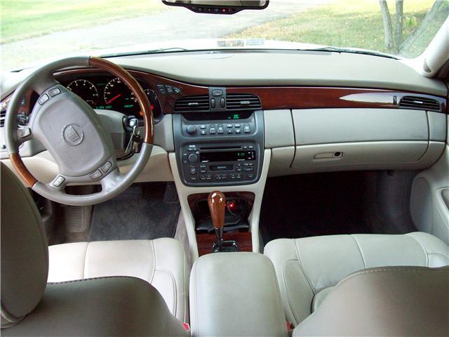 Cadillac Deville 2003 photo 3