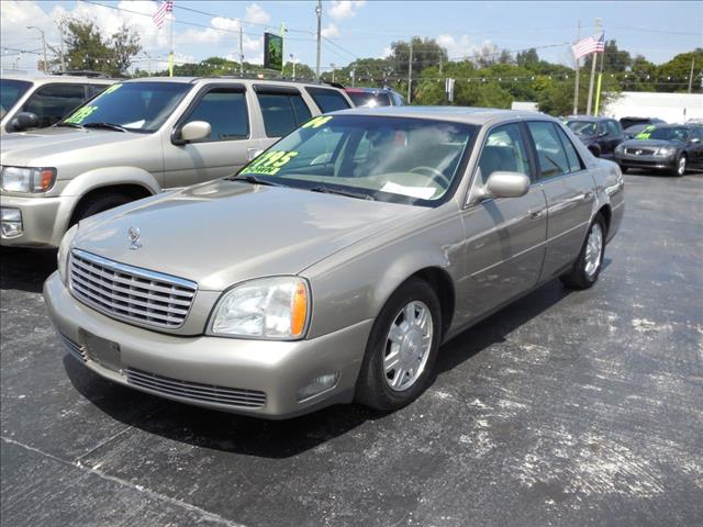 Cadillac Deville 2004 photo 2