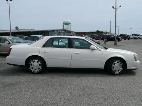 Cadillac Deville 2004 photo 2