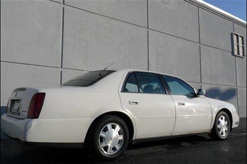 Cadillac Deville 2004 photo 4