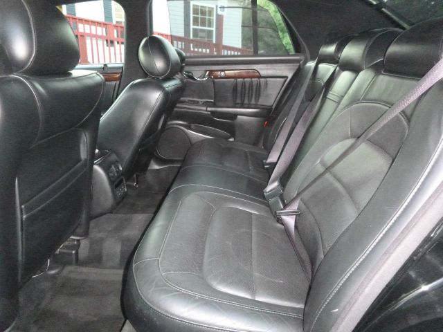 Cadillac Deville 4dr 112 WB Sedan