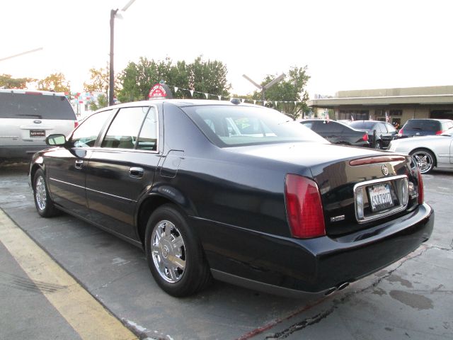 Cadillac Deville 2004 photo 3