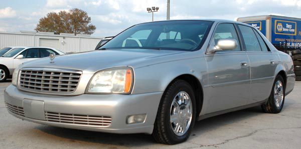 Cadillac Deville 2004 photo 1