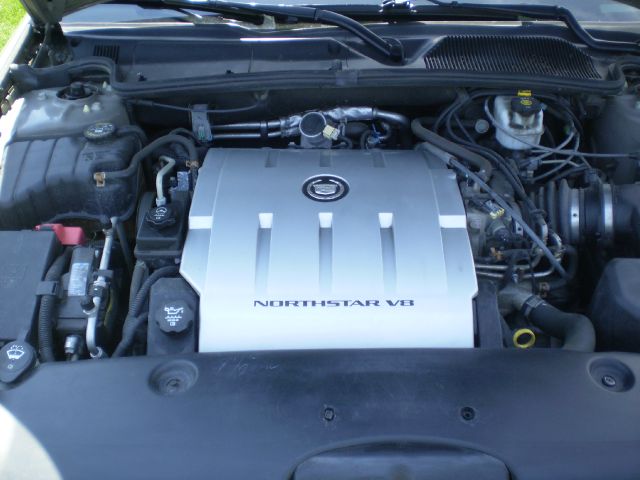 Cadillac Deville 2004 photo 1