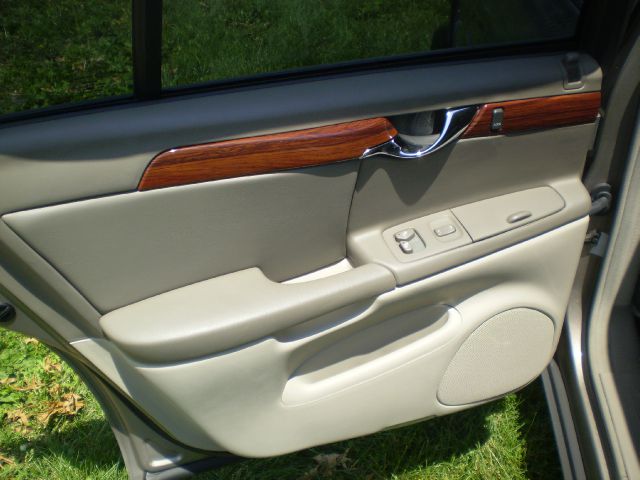 Cadillac Deville 2004 photo 19