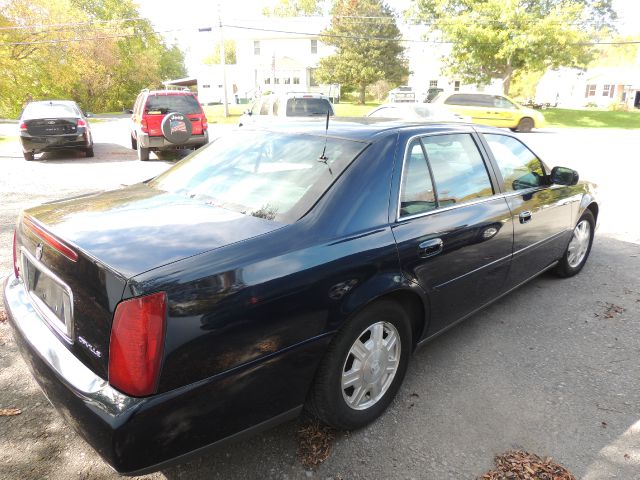 Cadillac Deville 2004 photo 1