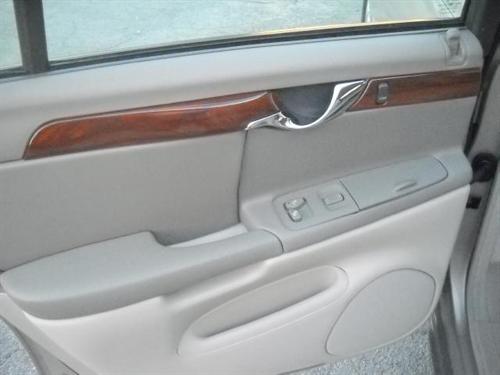 Cadillac Deville 2004 photo 2