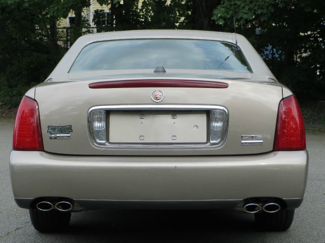 Cadillac Deville 2004 photo 5